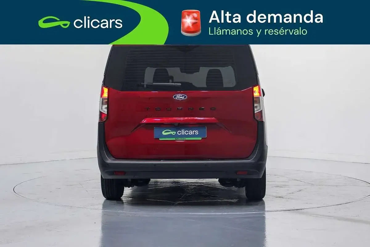 Usado Ford Tourneo Trend 125 CV (91 kW) 2024 Rojo Van
