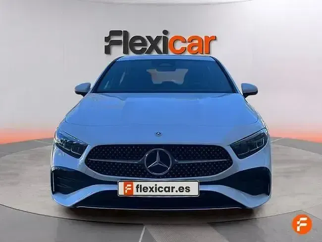 Usado Mercedes A200 150 CV (110 kW) 2024 Blanco