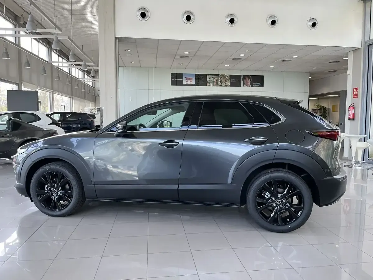 Nuevo Mazda CX-30 Homura-Line 140 CV (102 kW) 2026 Gris SUV