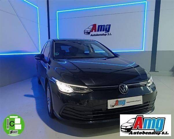 Usado VW Golf VIII Highline 116 CV (85 kW) 2024 Negro Berlina