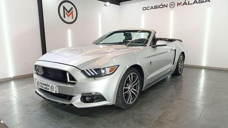 Usado Ford Mustang Convertible 314 CV (230 kW) 2015 Plateado Descapotable