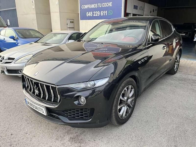 Usado Maserati Levante GranLusso 275 CV (202 kW) 2019 Negro SUV