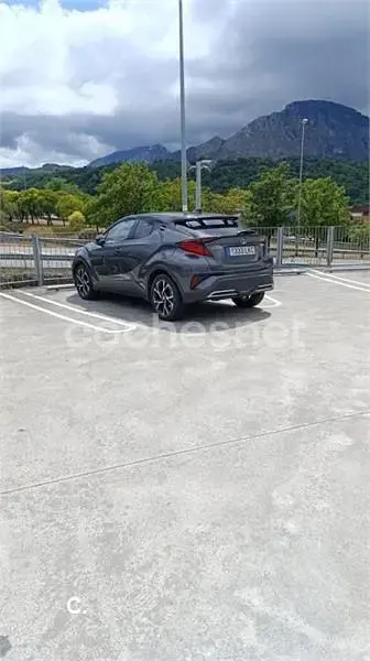 Usado Toyota C-HR Advance 184 CV (135 kW) 2020 Gris / plata SUV