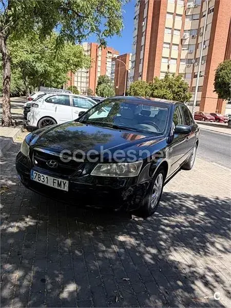 Usado Hyundai Sonata Comfort 140 CV (102 kW) 2007 Negro Berlina