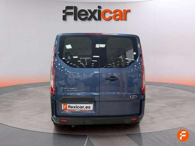 Usado Ford Tourneo Trend 136 CV (100 kW) 2023 Gris Monovolumen