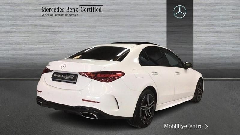 Usado Mercedes C300 197 CV (144 kW) 2024 Blanco polar Berlina