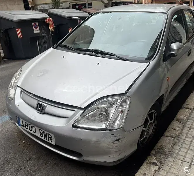 Usado Honda Civic LS 90 CV (66 kW) 2002 Gris / plata Berlina