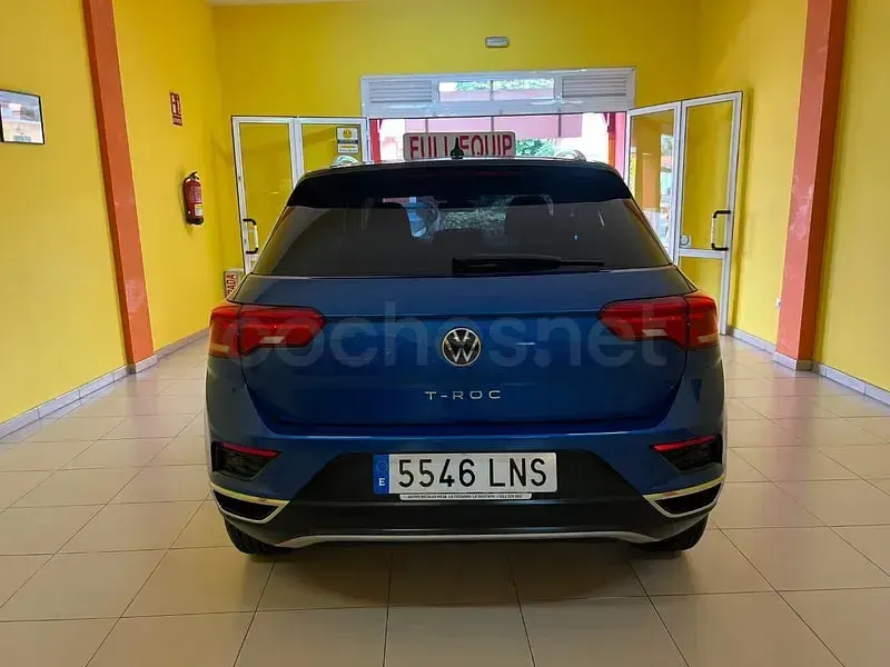 Usado VW T-Roc Advance 110 CV (80 kW) 2021 Azul SUV