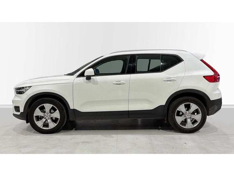 Usado Volvo XC40 Momentum 156 CV (114 kW) 2019 Blanco SUV