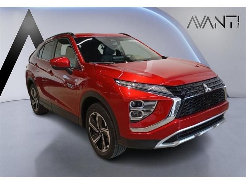 Usado Mitsubishi Eclipse Cross 188 CV (138 kW) 2025 Rojo SUV
