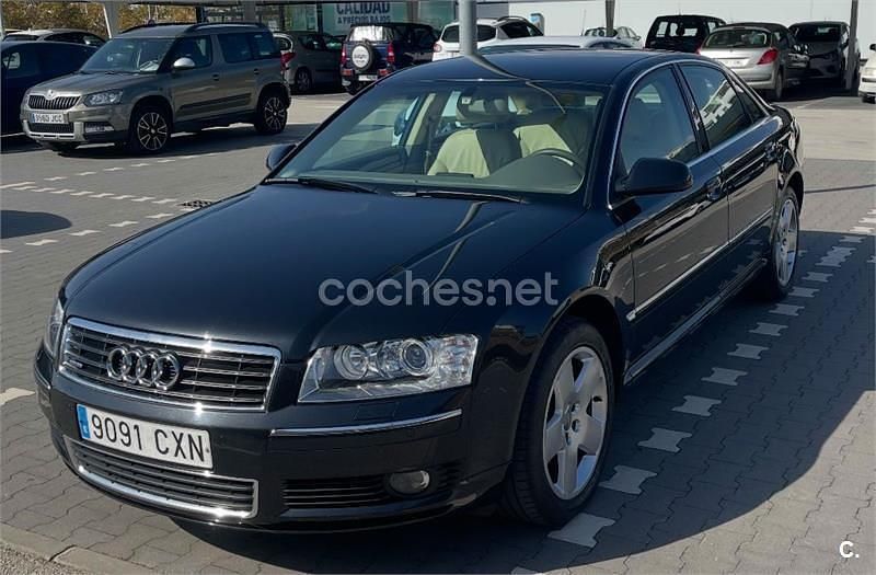 Negro Usado 2004 Audi A8 Berlina | 8400 € (Precio justo) - Imagen 1/4