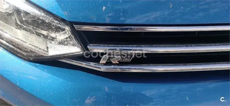 Usado VW Touran Advance 150 CV (110 kW) 2020 Azul Monovolumen