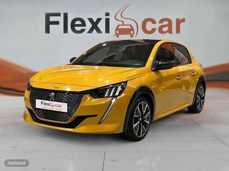 Usado Peugeot 208 GT-line 131 CV (96 kW) 2020 Amarillo Utilitario