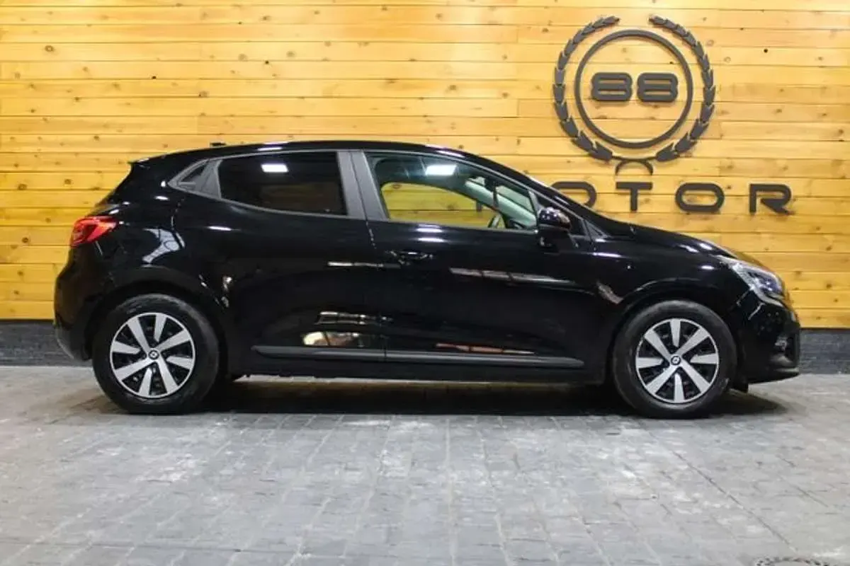 Usado Renault Clio V Evolution 101 CV (74 kW) 2023 Negro Utilitario