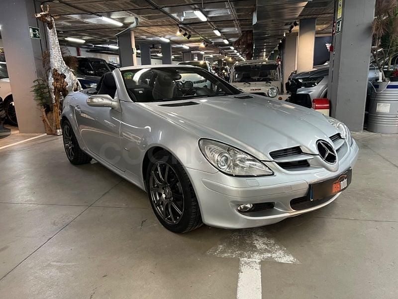 Usado Mercedes SLK200 AMG Edition 1 163 CV (119 kW) 2007 Gris / plata Descapotable