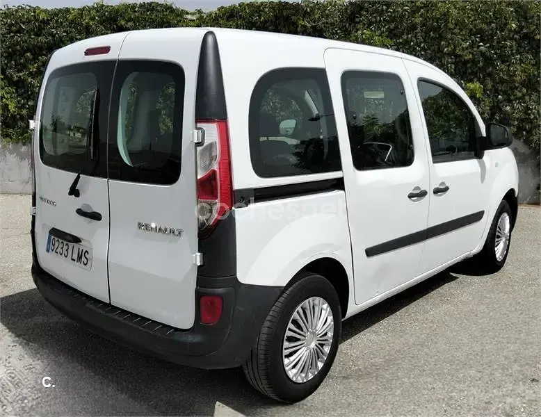Usado Renault Kangoo 95 CV (69 kW) 2021 Blanco Monovolumen