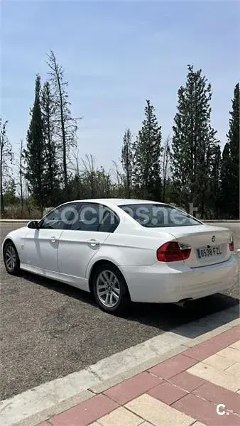 Usado BMW 318 129 CV (94 kW) 2008 Blanco Berlina