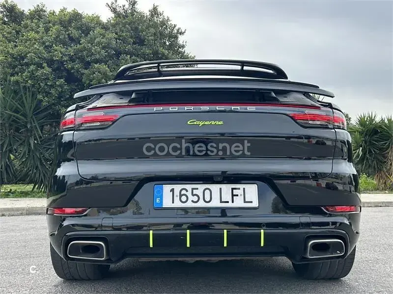 Usado Porsche Cayenne E-Hybrid Coupe 462 CV (339 kW) 2020 Negro SUV