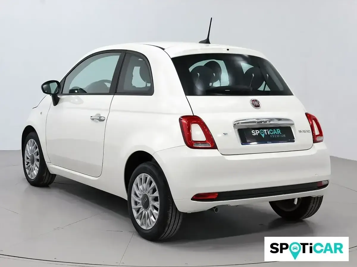 Usado Fiat 500 71 CV (52 kW) 2021 Blanco Utilitario