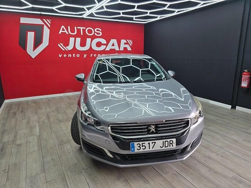 Usado Peugeot 508 Active 140 CV (102 kW) 2015 Gris / plata Berlina