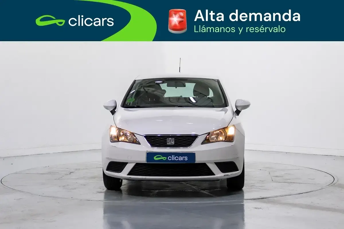 Usado Seat Ibiza CONNECT 75 CV (55 kW) 2017 Blanco Berlina