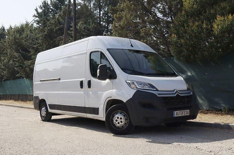 Usado Citroën Jumper 140 CV (102 kW) 2021 Blanco Monovolumen