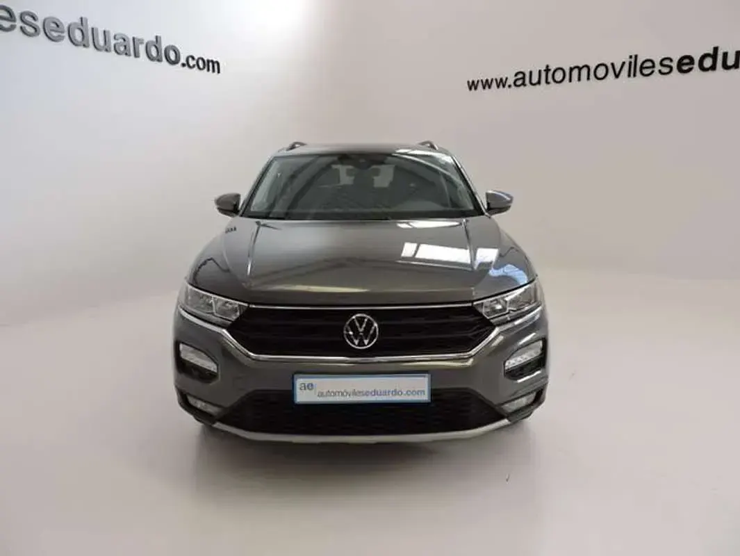 Usado VW T-Roc Advance 150 CV (110 kW) 2021 Gris SUV