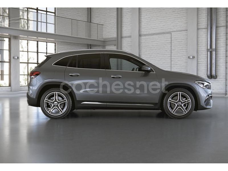 Usado Mercedes GLA250 218 CV (160 kW) 2021 Gris / plata SUV