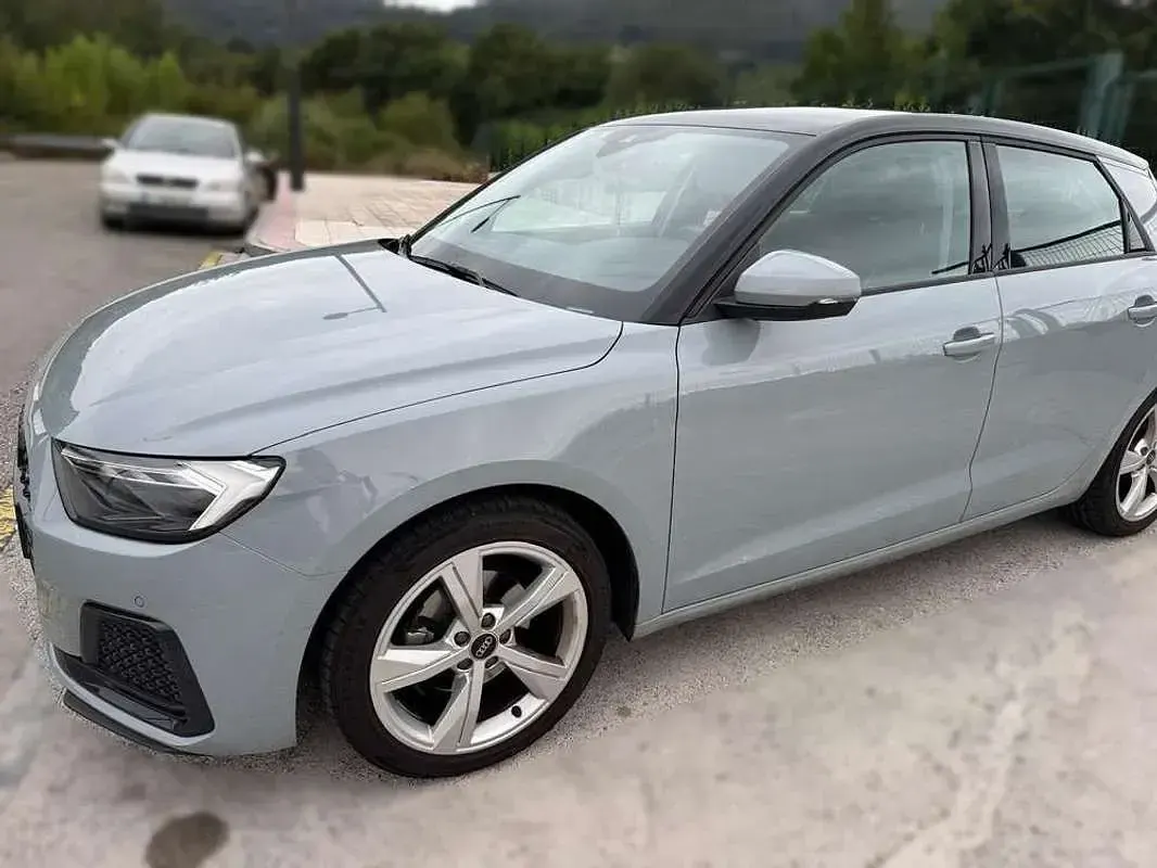Usado Audi A1 Sportback Premium 110 CV (80 kW) 2022 Gris Utilitario