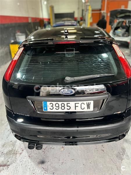 Usado Ford Focus Sport 136 CV (100 kW) 2006 Negro Berlina