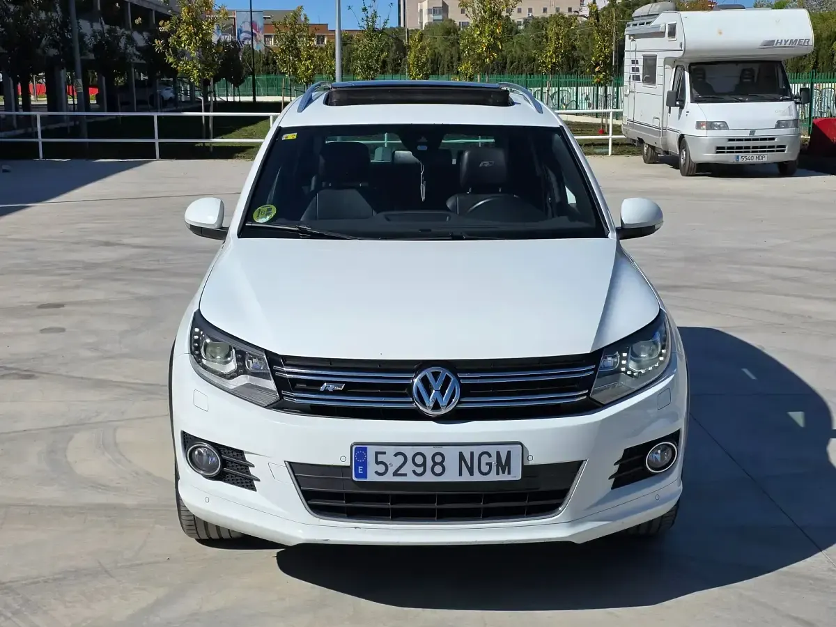 Usado VW Tiguan R-line 140 CV (102 kW) 2014 Blanco SUV