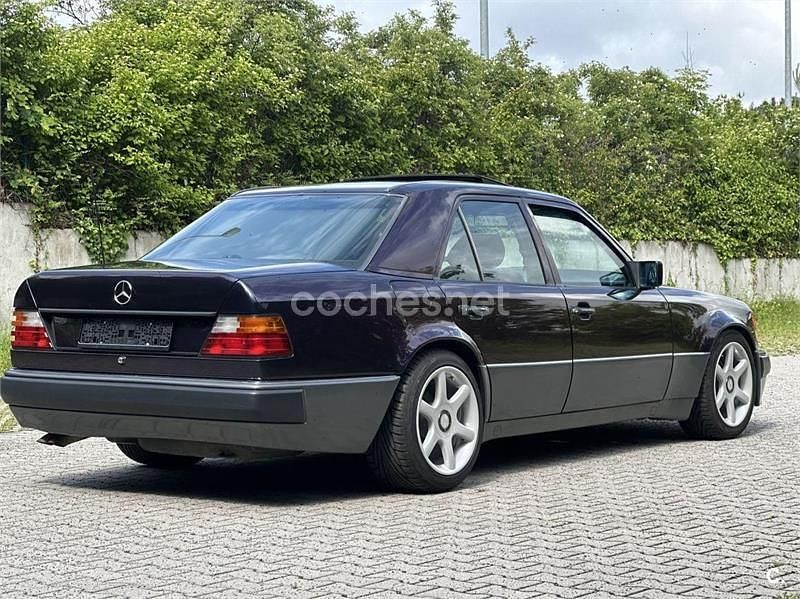 Usado Mercedes 500 320 CV (235 kW) 1992 Violeta / lila Coupe