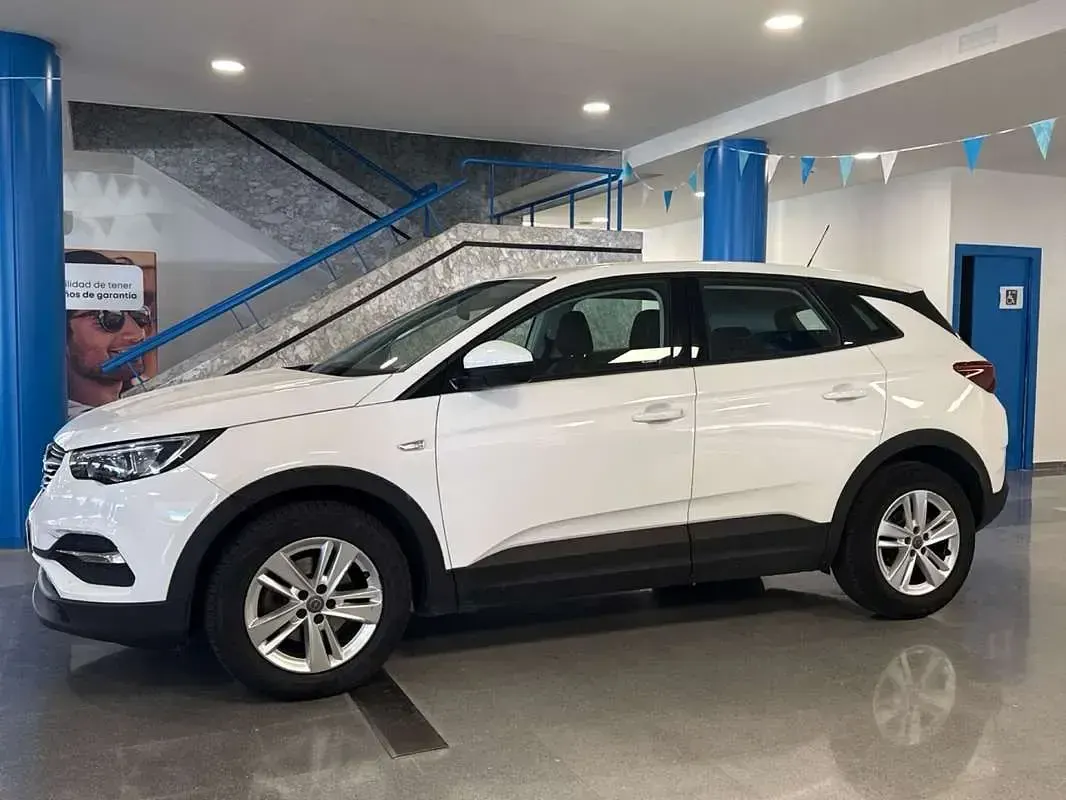 Usado Opel Grandland X Selective 131 CV (96 kW) 2018 Blanco SUV