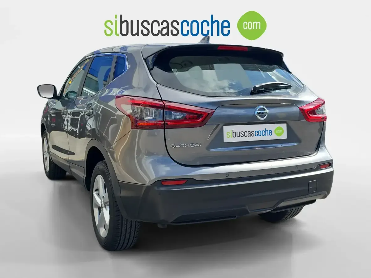 Usado Nissan Qashqai Style Edition 140 CV (102 kW) 2020 Gris/plata SUV