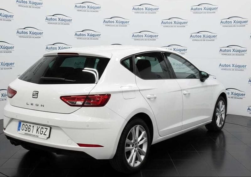 Usado Seat Leon Style 116 CV (85 kW) 2018 Blanco Utilitario