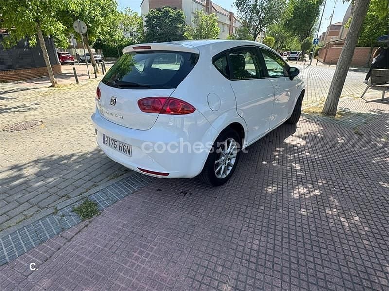 Käytetty Seat Leon Copa 90 HP (66 kW) 2011 Valkoinen Viistoperä