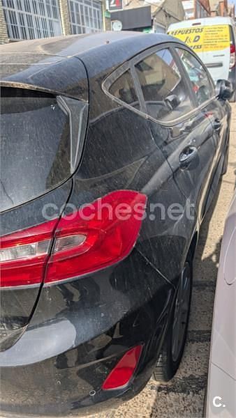 Usado Ford Fiesta Trend 85 CV (62 kW) 2019 Negro Utilitario
