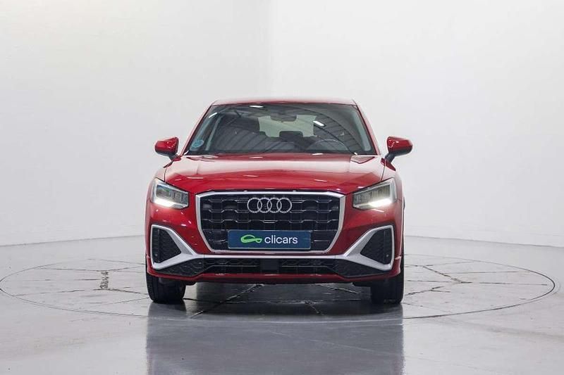 Usado Audi Q2 S-Line 116 CV (85 kW) 2022 Rojo SUV