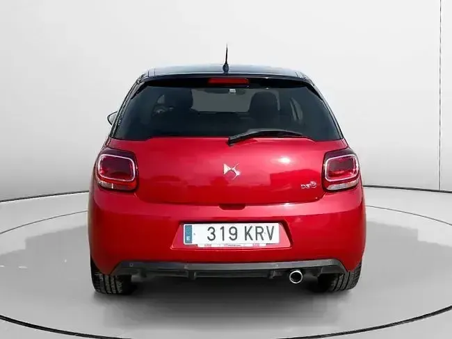 Usado DS Automobiles DS3 Style 99 CV (72 kW) 2018 Rojo Berlina