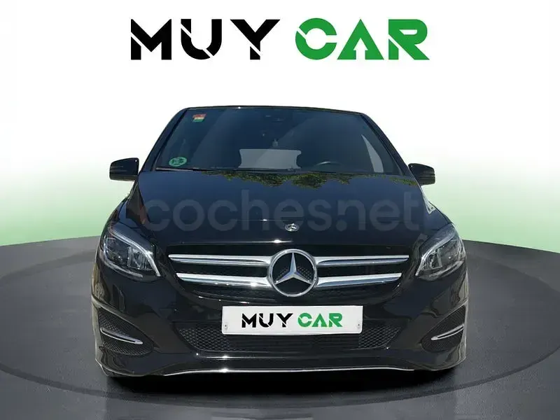 Usado Mercedes B200 156 CV (114 kW) 2017 Negro Utilitario