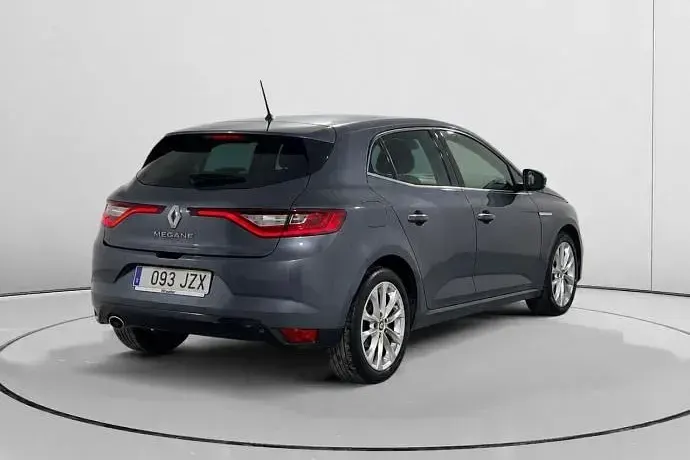 Usado Renault Mégane IV Zen 110 CV (80 kW) 2017