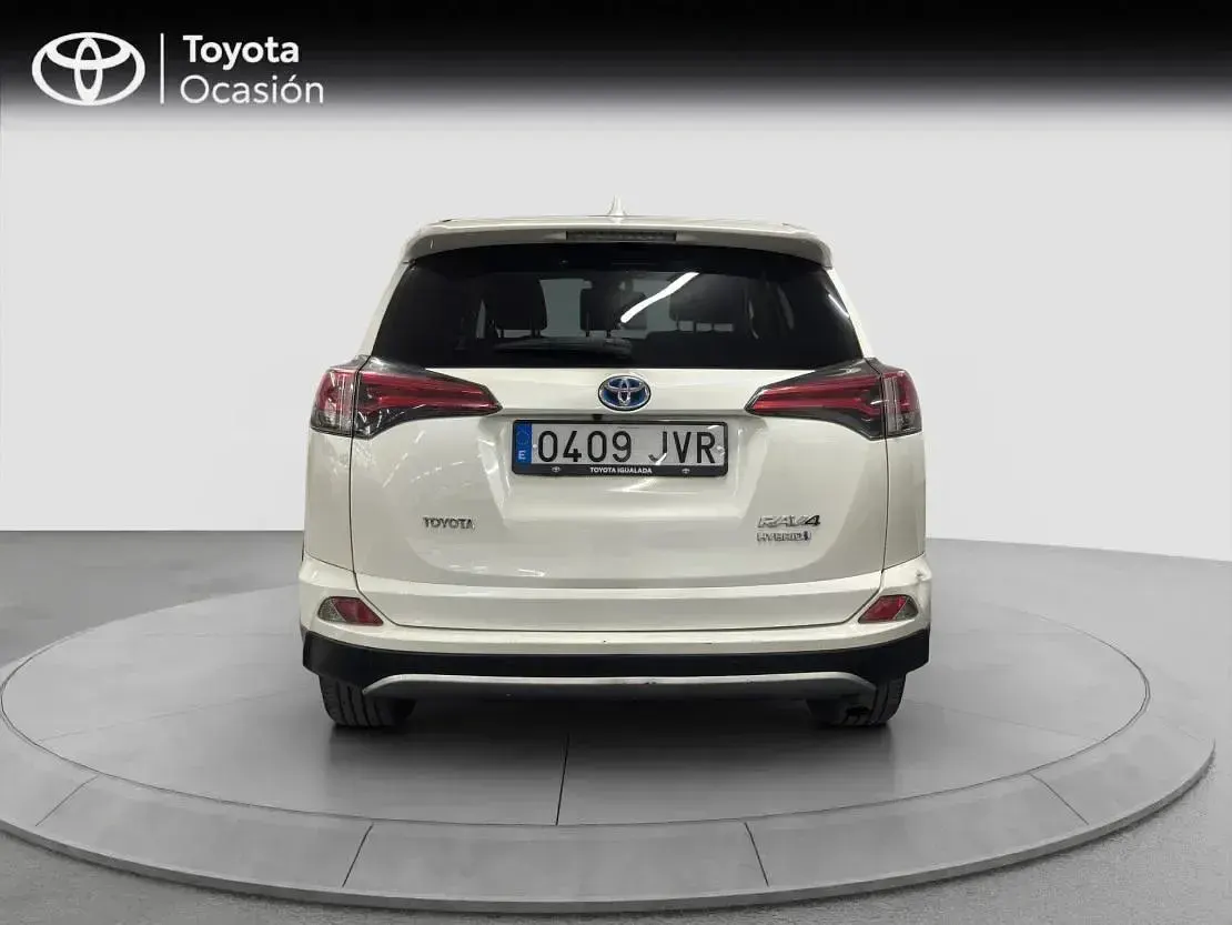 Usado Toyota RAV4 Hybrid Advance 197 CV (144 kW) 2016 Blanco classic SUV
