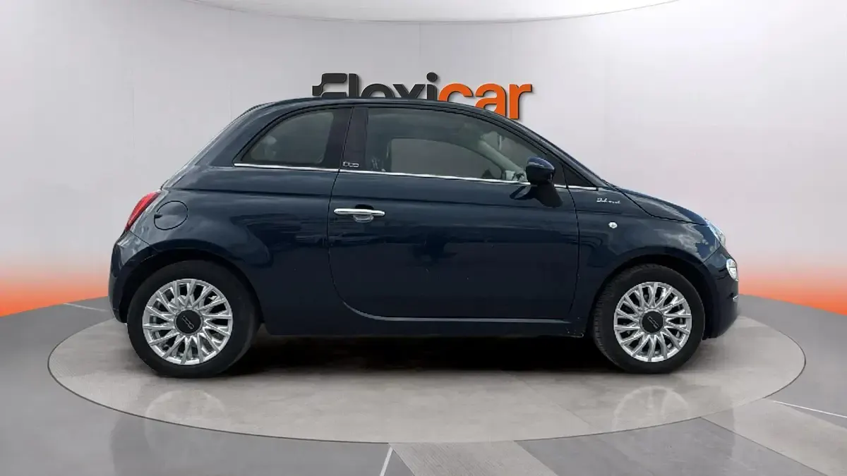 Usado Fiat 500 Dolcevita 71 CV (52 kW) 2021 Azul Berlina