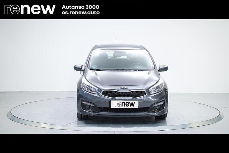 Usado Kia Ceed GT 90 CV (66 kW) 2017 Gris Berlina