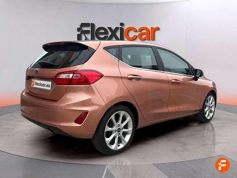 Usado Ford Fiesta Vignale 101 CV (74 kW) 2017 Blanco Utilitario