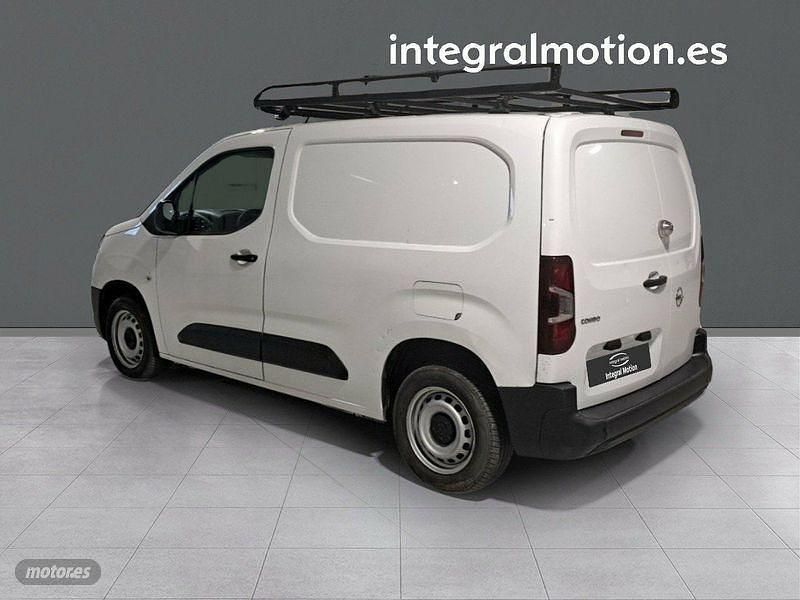 Usado Opel Combo 99 CV (72 kW) 2019 Blanco Monovolumen