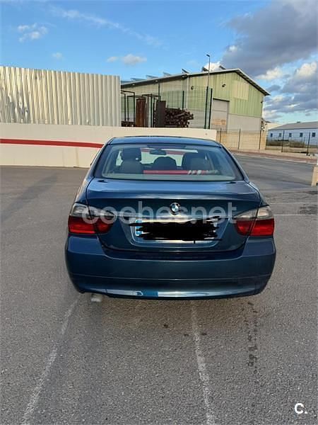 Usado BMW 318 115 CV (84 kW) 2006 Azul Berlina