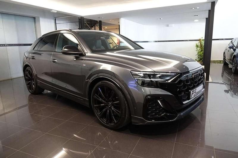 Gris / plata Nuevo 2025 Audi Q8 Ambiente SUV | 106.900 € - Imagen 1/4