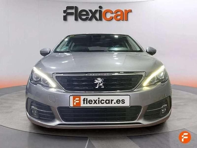 Usado Peugeot 308 Style 131 CV (96 kW) 2020 Gris Utilitario