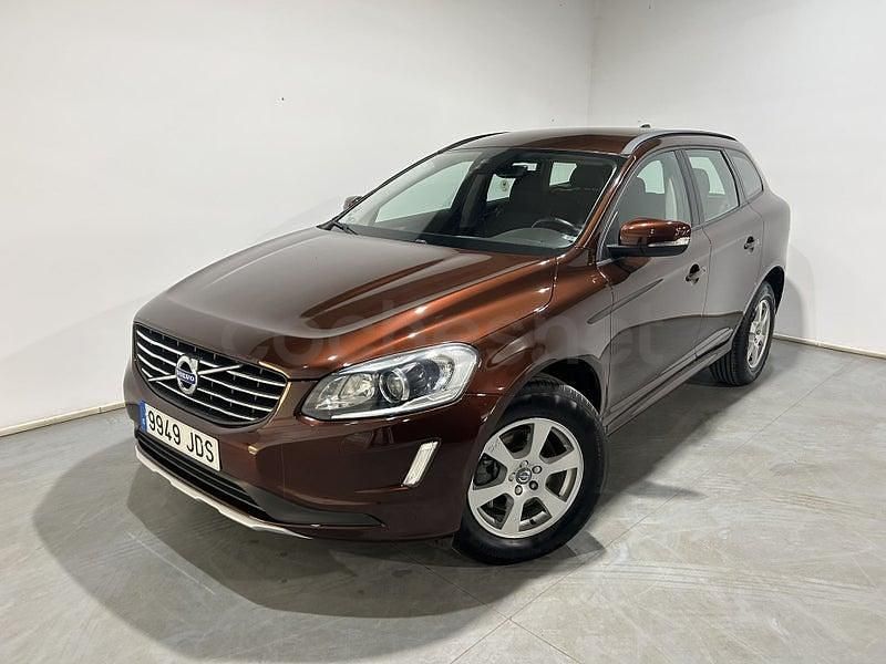 Usado Volvo XC60 Kinetic 136 CV (100 kW) 2015 Marrón SUV